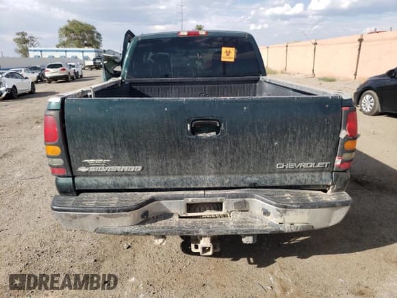 ✅ 2002 Chevrolet Silverado 1500 LS • VIN: 1GCEK19T72E124968 • Лот: 70230974. Опубликован ранее на Copart с пробегом Не указан. Бесплатный доступ к архиву аукционных продаж из США и подробный отчёт об истории автомобиля на DreamBid. Изображение 6.