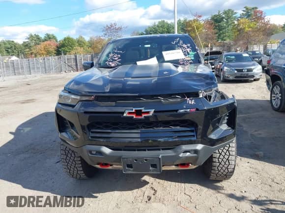2023 Chevrolet Colorado 4WD ZR2 с VIN 1GCPTFEK5P1207765, выставлен на аукционе IAAI как лот 40546780 с пробегом 8 858 миль миль и . История ставок и продаж доступна на DreamBid. Изображение 12.