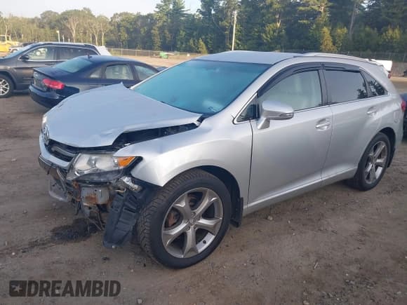 ✅ 2013 Toyota Venza LE • VIN: 4T3BK3BBXDU090889 • Lot: 42958422. Wystawiony na IAAI z przebiegiem 155 950 mil. Bezpłatny archiwum sprzedaży aukcyjnych z USA i szczegółowy raport historii pojazdu na DreamBid. Zdjęcie 2.