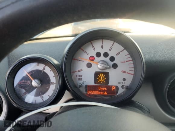 ✅ 2014 MINI Convertible • VIN: WMWZN3C55ET861081 • Lot: 91833055. Wystawiony na Copart z przebiegiem 78 885 mil. Bezpłatny archiwum sprzedaży aukcyjnych z USA i szczegółowy raport historii pojazdu na DreamBid. Zdjęcie 9.