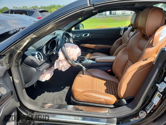 ✅ 2018 Mercedes-Benz SL 550 • VIN: WDDJK7DA4JF051127 • Lot: 61548045. Listed on Copart with Not provided. Free auction sales archive from the USA and detailed vehicle history report at DreamBid. Image 7.