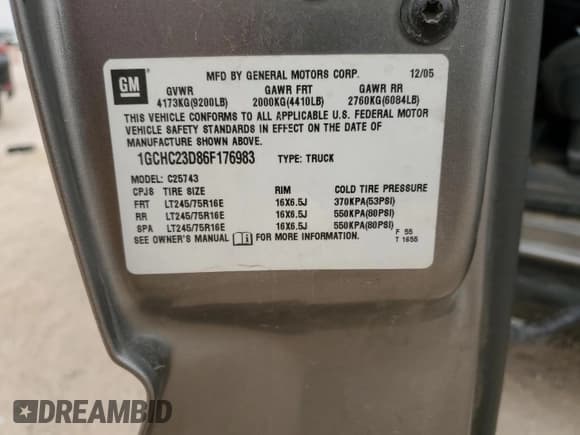 ✅ 2006 Chevrolet Silverado 2500HD LT1 • VIN: 1GCHC23D86F176983 • Лот: 44732465. Опубликован ранее на Copart с пробегом 223 649 миль. Бесплатный доступ к архиву аукционных продаж из США и подробный отчёт об истории автомобиля на DreamBid. Изображение 12.