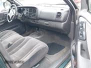 ✅ 2000 Dodge Dakota Sport • VIN: 1B7GG2AN4YS760836 • Lot: 42472312. Wystawiony na IAAI z przebiegiem 230 401 mil. Bezpłatny archiwum sprzedaży aukcyjnych z USA i szczegółowy raport historii pojazdu na DreamBid. Zdjęcie 5.