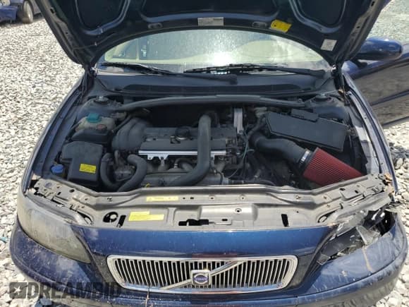 ✅ 2003 Volvo V70 2.3L Turbo • VIN: YV1SW53D931287530 • Lot: 61223975. Listed on Copart with 180,053 mi. Free auction sales archive from the USA and detailed vehicle history report at DreamBid. Image 11.