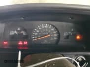 ✅ 1995 Toyota Pickup • VIN: JT4RN81A4S5207818 • Lot: 68381985. Wystawiony na Copart z przebiegiem 254 035 mil. Bezpłatny archiwum sprzedaży aukcyjnych z USA i szczegółowy raport historii pojazdu na DreamBid. Zdjęcie 9.