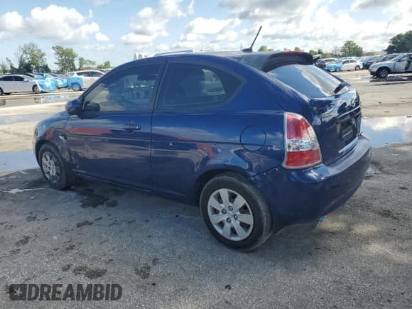 ✅ 2010 Hyundai Accent GS • VIN: KMHCM3AC1AU161636 • Лот: 56885695. Опубликован ранее на Copart с пробегом 97 380 миль. Бесплатный доступ к архиву аукционных продаж из США и подробный отчёт об истории автомобиля на DreamBid. Изображение 2.