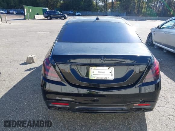 ✅ 2015 Mercedes-Benz S 63 AMG • VIN: WDDUG7JB8FA098208 • Лот: 43547136. Опубликован ранее на IAAI с пробегом 44 829 миль. Бесплатный доступ к архиву аукционных продаж из США и подробный отчёт об истории автомобиля на DreamBid. Изображение 17.