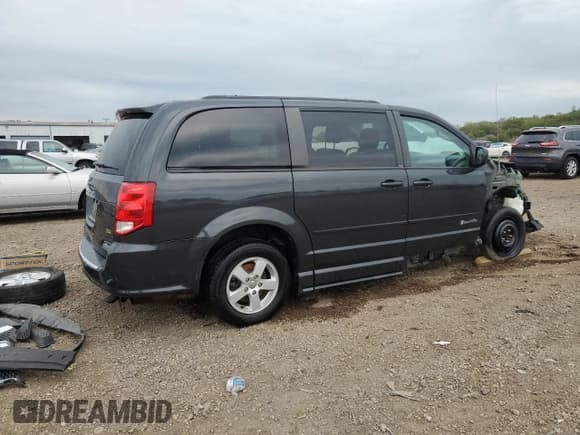 ✅ 2011 Dodge Grand Caravan Mainstreet • VIN: 2D4RN3DG1BR728620 • Лот: 85543755. Опубликован ранее на Copart с пробегом 75 766 миль. Бесплатный доступ к архиву аукционных продаж из США и подробный отчёт об истории автомобиля на DreamBid. Изображение 3.