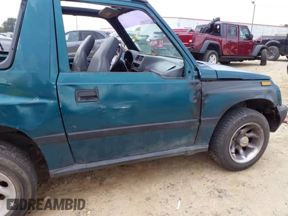 1998 Chevrolet Tracker с VIN 2CNBE1865W6925992, выставлен на аукционе IAAI как лот 43328061 с пробегом 98 404 миль миль и . История ставок и продаж доступна на DreamBid. Изображение 6.