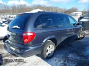 ✅ 2007 Dodge Grand Caravan SXT • VIN: 2D4GP44L37R281106 • Lot: 43923267. Listed on IAAI with 132,332 mi. Free auction sales archive from the USA and detailed vehicle history report at DreamBid. Image 4.