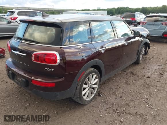 ✅ 2017 MINI Clubman Cooper • VIN: WMWLN5C31H2B35408 • Лот: 43044749. Опубликован ранее на IAAI с пробегом 61 760 миль. Бесплатный доступ к архиву аукционных продаж из США и подробный отчёт об истории автомобиля на DreamBid. Изображение 4.