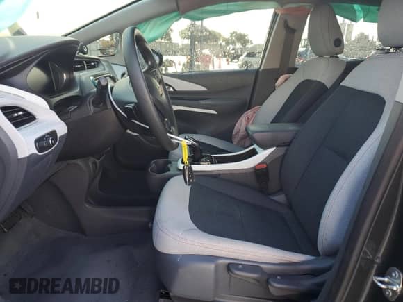 2021 Chevrolet Bolt EV LT z VIN 1G1FY6S07M4112420, wystawiony jako Copart lot #41864474 z przebiegiem 31 700 mil mil oraz . Historia ofert i sprzedaży dostępna na DreamBid. Obrazek 7.