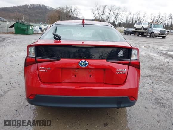 ✅ 2020 Toyota Prius LE • VIN: JTDL9RFU5L3018496 • Lot: 43782967. Listed on IAAI with 100,146 mi. Free auction sales archive from the USA and detailed vehicle history report at DreamBid. Image 16.