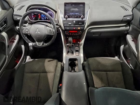 ✅ 2022 Mitsubishi Eclipse Cross LE • VIN: JA4ATVAA3NZ600878 • Lot: 94192525. Listed on Copart with 137,249 mi. Free auction sales archive from the USA and detailed vehicle history report at DreamBid. Image 8.