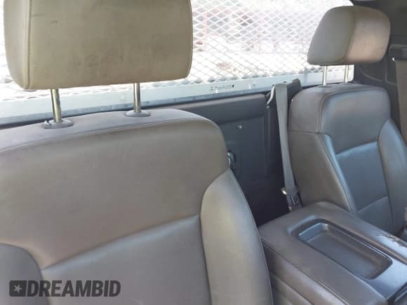 ✅ 2015 Chevrolet Silverado 2500HD Work Truck • VIN: 1GB0CUEG7FZ539406 • Лот: 42853047. Опубликован ранее на IAAI с пробегом 221 390 миль. Бесплатный доступ к архиву аукционных продаж из США и подробный отчёт об истории автомобиля на DreamBid. Изображение 8.