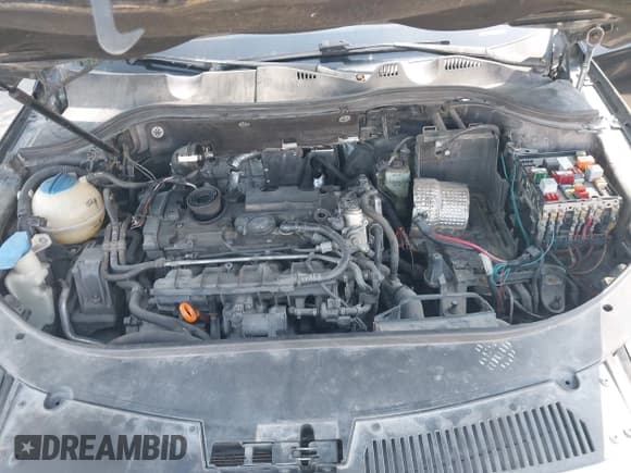 ✅ 2007 Volkswagen Passat • VIN: WVWUK73C07P041594 • Lot: 42327696. Listed on IAAI with 172,579 mi. Free auction sales archive from the USA and detailed vehicle history report at DreamBid. Image 10.