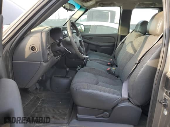 2003 Chevrolet Silverado 1500 LS с VIN 1GCEK19V43E272188, выставлен на аукционе Copart как лот 73198274 с пробегом 120 312 миль миль и Чистый • Clean title. История ставок и продаж доступна на DreamBid. Изображение 7.