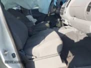 ✅ 2021 Nissan Frontier SV • VIN: 1N6ED0EB8MN717952 • Lot: 41995406. Wystawiony na IAAI z przebiegiem 67 048 mil. Bezpłatny archiwum sprzedaży aukcyjnych z USA i szczegółowy raport historii pojazdu na DreamBid. Zdjęcie 5.