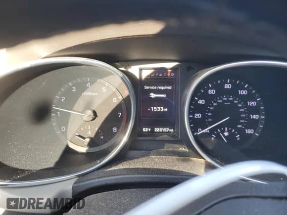 2017 Hyundai Santa Fe Limited Ultimate with VIN KM8SR4HF5HU185113, listed as a Copart auction lot 90997665 with 223,157 mi miles and Clean title. Bid and sale history available at DreamBid. Image 9.