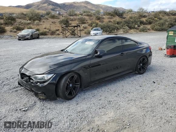 ✅ 2015 BMW M4 • VIN: WBS3R9C56FK335137 • Лот: 84062215. Опубликован ранее на Copart с пробегом 92 116 миль. Бесплатный доступ к архиву аукционных продаж из США и подробный отчёт об истории автомобиля на DreamBid. Изображение 1.