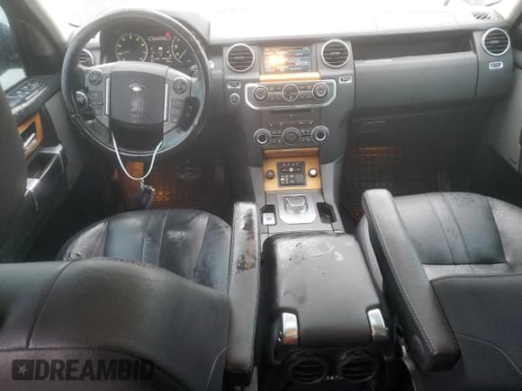 ✅ 2014 Land Rover LR4 HSE • VIN: SALAG2V63EA721013 • Lot: 85686035. Wystawiony na Copart z przebiegiem 109 689 mil. Bezpłatny archiwum sprzedaży aukcyjnych z USA i szczegółowy raport historii pojazdu na DreamBid. Zdjęcie 8.