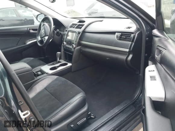 ✅ 2014 Toyota Camry SE • VIN: 4T1BK1FK6EU538960 • Лот: 41717051. Опубликован ранее на IAAI с пробегом 134 157 миль. Бесплатный доступ к архиву аукционных продаж из США и подробный отчёт об истории автомобиля на DreamBid. Изображение 5.