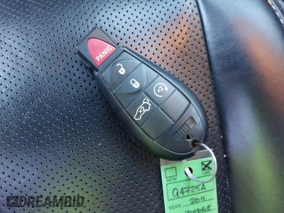 ✅ 2011 Dodge Durango Citadel • VIN: 1D4SE5GT4BC695157 • Lot: 43400631. Wystawiony na IAAI z przebiegiem 118 213 mil. Bezpłatny archiwum sprzedaży aukcyjnych z USA i szczegółowy raport historii pojazdu na DreamBid. Zdjęcie 11.