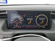 ✅ 2024 Hyundai Tucson Limited • VIN: 5NMJE3DE1RH311205 • Lot: 55331264. Wystawiony na Copart z przebiegiem 4 807 mil. Bezpłatny archiwum sprzedaży aukcyjnych z USA i szczegółowy raport historii pojazdu na DreamBid. Zdjęcie 9.