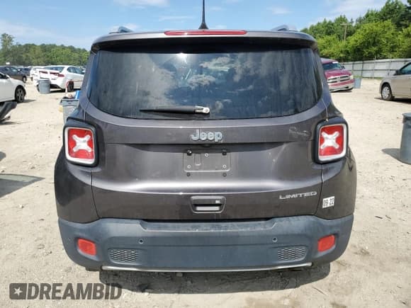 ✅ 2018 Jeep Renegade Limited • VIN: ZACCJADB7JPH12741 • Lot: 61870483. Listed on Copart with 63,182 mi. Free auction sales archive from the USA and detailed vehicle history report at DreamBid. Image 6.