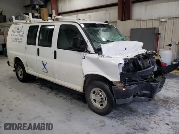 ✅ 2020 Chevrolet Express Cargo • VIN: 1GCWGAFGXL1247900 • Lot: 90006315. Listed on Copart with 192,690 mi. Free auction sales archive from the USA and detailed vehicle history report at DreamBid. Image 4.