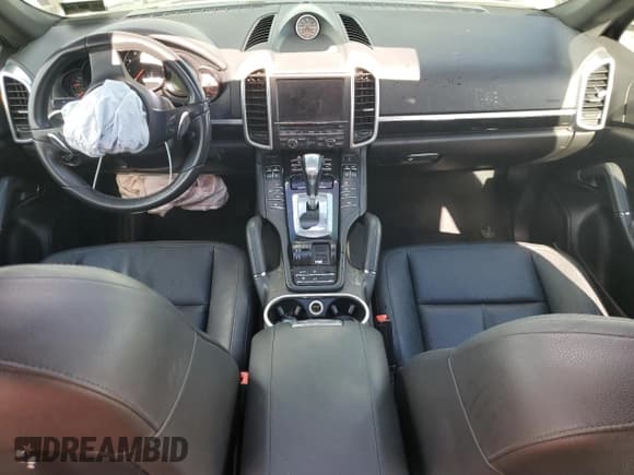 ✅ 2012 Porsche Cayenne • VIN: WP1AA2A2XCLA11053 • Lot: 82460885. Wystawiony na Copart z przebiegiem Nie podano. Bezpłatny archiwum sprzedaży aukcyjnych z USA i szczegółowy raport historii pojazdu na DreamBid. Zdjęcie 8.