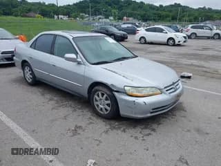 ✅ 2002 Honda Accord SE • VIN: 1HGCG56712A088663 • Лот: 42520639. Опубликован ранее на IAAI с пробегом 230 496 миль. Бесплатный доступ к архиву аукционных продаж из США и подробный отчёт об истории автомобиля на DreamBid. Изображение 1.