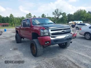✅ 2007 Chevrolet Silverado 1500 1LT • VIN: 2GCEK13M271677697 • Lot: 43017451. Listed on IAAI with 266,063 mi. Free auction sales archive from the USA and detailed vehicle history report at DreamBid. Image 1.