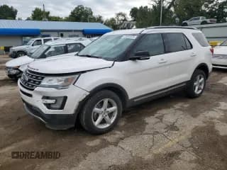 ✅ 2016 Ford Explorer XLT • VIN: 1FM5K8D82GGC63456 • Lot: 72032325. Wystawiony na Copart z przebiegiem 122 871 mil. Bezpłatny archiwum sprzedaży aukcyjnych z USA i szczegółowy raport historii pojazdu na DreamBid. Zdjęcie 1.