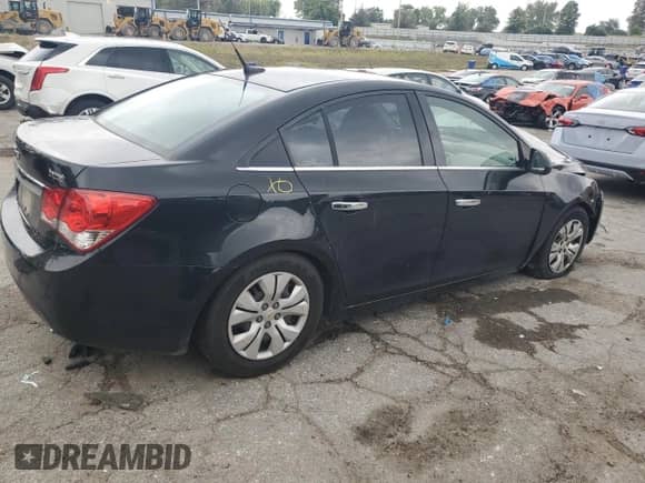 2012 Chevrolet Cruze LS with VIN 1G1PC5SH3C7189124, listed as a Copart auction lot 83810175 with 270,184 mi miles and Salvage title. Bid and sale history available at DreamBid. Image 3.