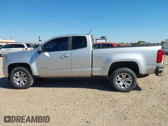 ✅ 2018 Chevrolet Colorado 2WD LT • VIN: 1GCHSCEN1J1110926 • Лот: 43465144. Опубликован ранее на IAAI с пробегом 179 040 миль. Бесплатный доступ к архиву аукционных продаж из США и подробный отчёт об истории автомобиля на DreamBid. Изображение 14.