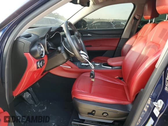 ✅ 2021 Alfa Romeo Stelvio • VIN: ZASPAKAN8M7D14758 • Лот: 51111625. Опубликован ранее на Copart с пробегом 64 236 миль. Бесплатный доступ к архиву аукционных продаж из США и подробный отчёт об истории автомобиля на DreamBid. Изображение 7.