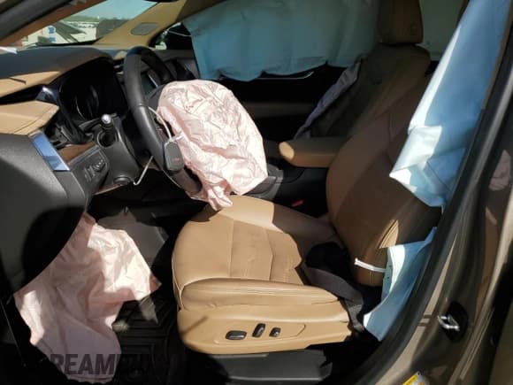 ✅ 2022 Cadillac XT5 Premium Luxury AWD • VIN: 1GYKNERS9NZ120517 • Lot: 52633745. Wystawiony na Copart z przebiegiem 31 456 mil. Bezpłatny archiwum sprzedaży aukcyjnych z USA i szczegółowy raport historii pojazdu na DreamBid. Zdjęcie 7.