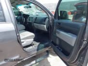 ✅ 2012 Toyota Tundra • VIN: 5TFRM5F19CX044180 • Lot: 42499149. Wystawiony na IAAI z przebiegiem 165 662 mil. Bezpłatny archiwum sprzedaży aukcyjnych z USA i szczegółowy raport historii pojazdu na DreamBid. Zdjęcie 5.