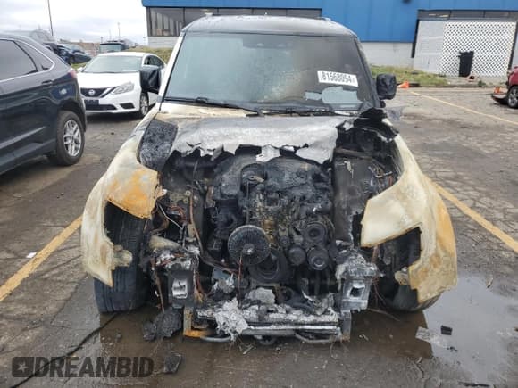 ✅ 2024 Land Rover Defender • VIN: SALEJEEU5R2294453 • Lot: 81568094. Wystawiony na Copart z przebiegiem Nie podano. Bezpłatny archiwum sprzedaży aukcyjnych z USA i szczegółowy raport historii pojazdu na DreamBid. Zdjęcie 5.