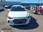✅ 2018 Hyundai Elantra SEL • VIN: 5NPD84LF0JH224651 • Lot: 43425594. Wystawiony na IAAI z przebiegiem 58 835 mil mil. Skorzystaj z bezpłatnego archiwum sprzedaży aukcyjnych z USA i zobacz szczegółowy raport historii pojazdu na DreamBid. Zdjęcie 12.