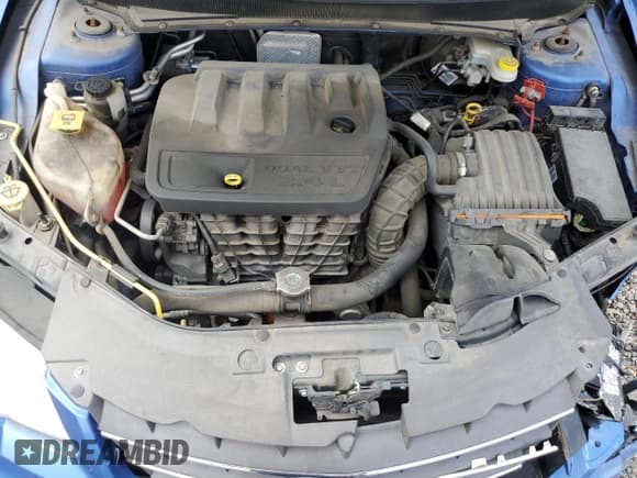 ✅ 2008 Chrysler Sebring LX • VIN: 1C3LC45K88N207972 • Лот: 52366925. Опубликован ранее на Copart с пробегом 92 396 миль. Бесплатный доступ к архиву аукционных продаж из США и подробный отчёт об истории автомобиля на DreamBid. Изображение 12.