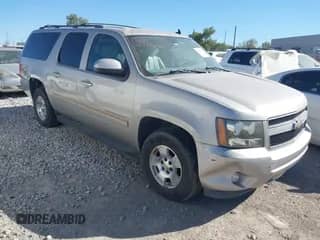 2008 Chevrolet Suburban LTZ with VIN 3GNFC16018G174401, listed as a IAAI auction lot 43496568 with 287,615 mi miles and . Bid and sale history available at DreamBid. Image 1.