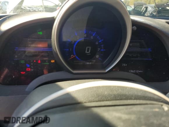 ✅ 2015 Honda CR-Z • VIN: JHMZF1D47FS002901 • Lot: 82773795. Listed on Copart with 136,212 mi. Free auction sales archive from the USA and detailed vehicle history report at DreamBid. Image 9.