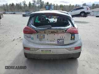 ✅ 2017 Chevrolet Bolt EV LT • VIN: 1G1FW6S03H4160797 • Lot: 50866775. Wystawiony na Copart z przebiegiem Nie podano. Bezpłatny archiwum sprzedaży aukcyjnych z USA i szczegółowy raport historii pojazdu na DreamBid. Zdjęcie 6.