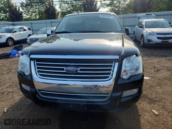✅ 2010 Ford Explorer Limited • VIN: 1FMEU7FEXAUA34295 • Lot: 65576445. Wystawiony na Copart z przebiegiem 246 474 mil. Bezpłatny archiwum sprzedaży aukcyjnych z USA i szczegółowy raport historii pojazdu na DreamBid. Zdjęcie 5.