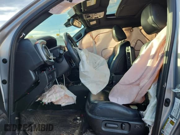 ✅ 2021 Toyota Tacoma TRD Sport • VIN: 3TMDZ5BN2MM111116 • Lot: 87485135. Listed on Copart with 94,742 mi. Free auction sales archive from the USA and detailed vehicle history report at DreamBid. Image 7.