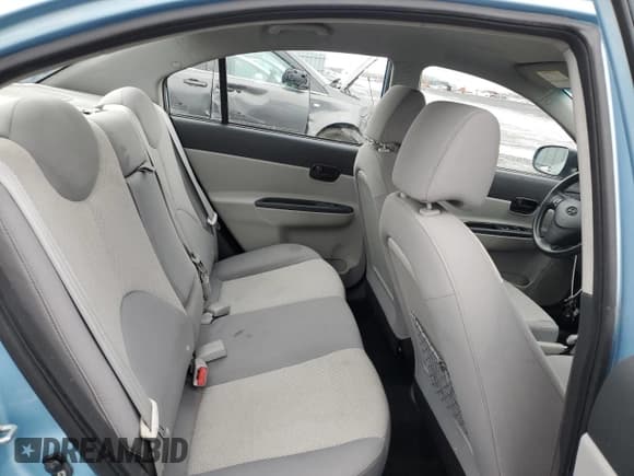 ✅ 2010 Hyundai Accent GL • VIN: KMHCN4BC3AU494793 • Лот: 85128204. Опубликован ранее на Copart с пробегом 180 672 миль. Бесплатный доступ к архиву аукционных продаж из США и подробный отчёт об истории автомобиля на DreamBid. Изображение 10.