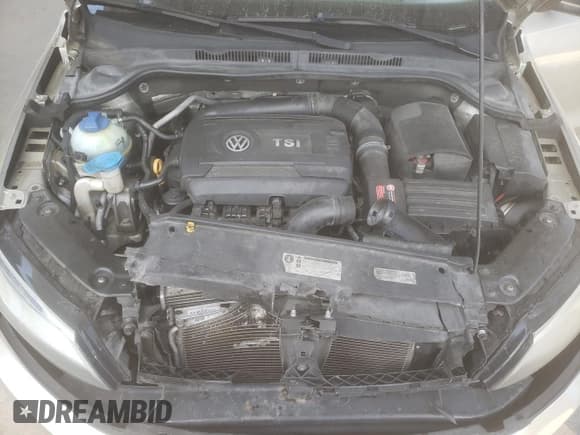 ✅ 2015 Volkswagen Jetta SE • VIN: 3VWD07AJ2FM258704 • Lot: 82521655. Wystawiony na Copart z przebiegiem 149 193 mil. Bezpłatny archiwum sprzedaży aukcyjnych z USA i szczegółowy raport historii pojazdu na DreamBid. Zdjęcie 11.