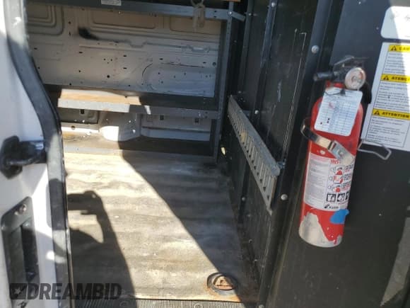 ✅ 2014 Ford Econoline Cargo Commercial • VIN: 1FTNE2EW2EDA16748 • Lot: 82422615. Listed on Copart with 200,853 mi. Free auction sales archive from the USA and detailed vehicle history report at DreamBid. Image 10.